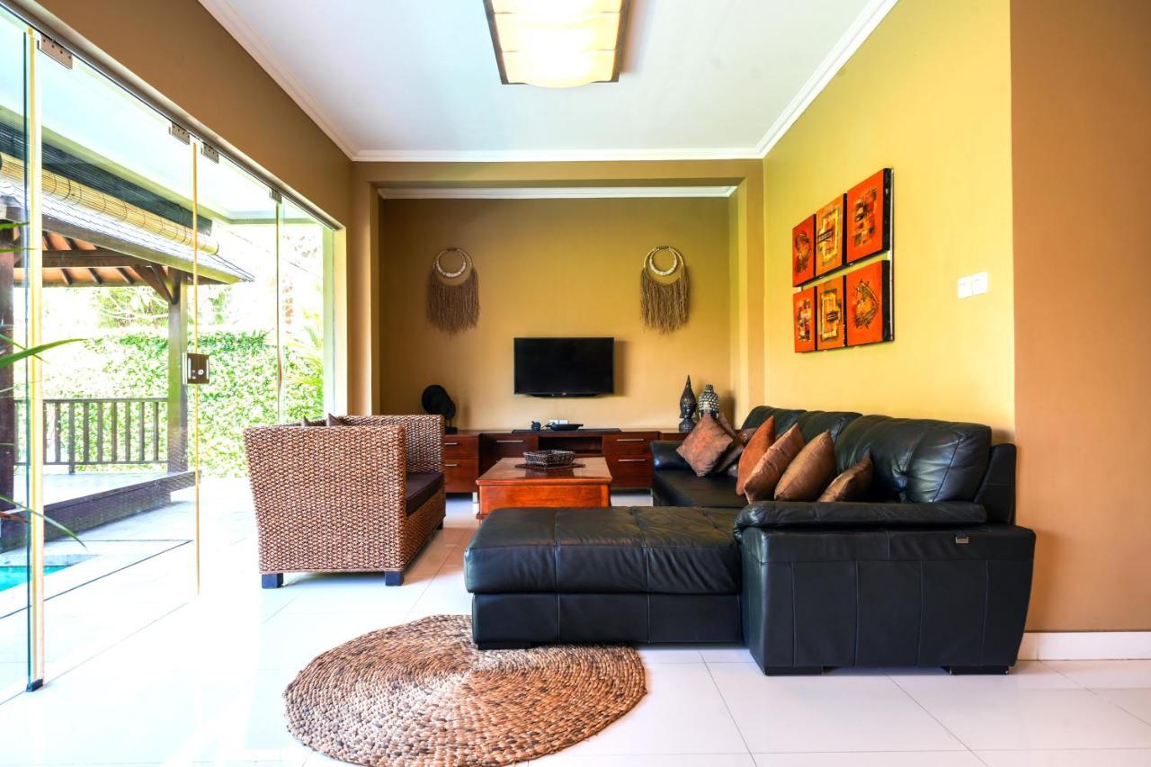 Logan - Kuta - 5 Bedroom - 3 Bathroom - Great Location Villa *