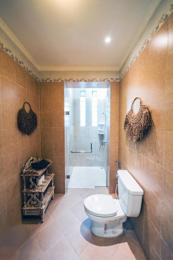 Logan - Kuta - 5 Bedroom - 3 Bathroom - Great Location Villa